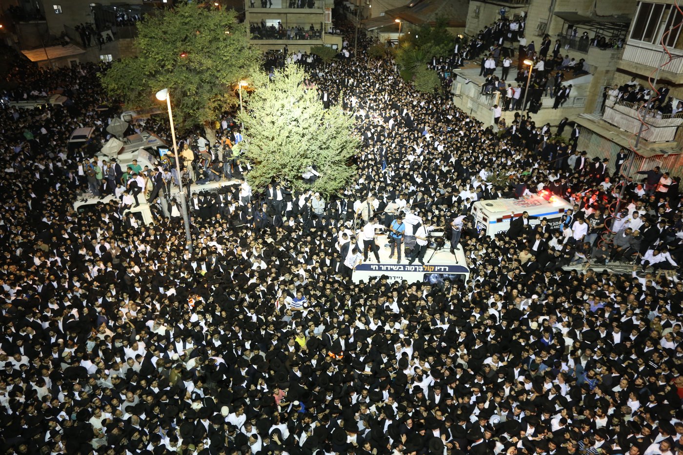 מסע הלווית מרן הגאון רבי עובדיה יוסף זצ"ל • גלריה מתעדכנת