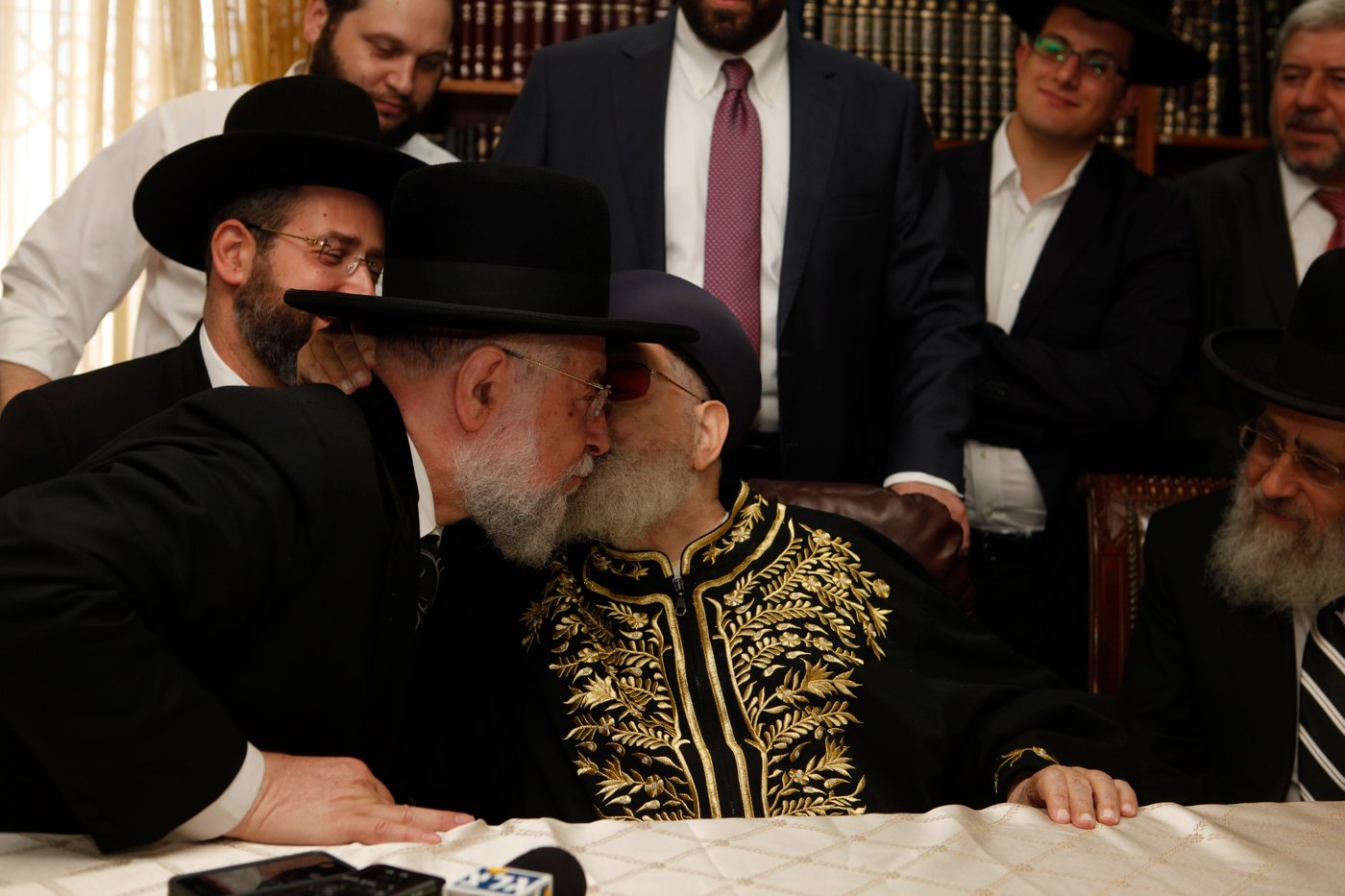 מרן פוסק הדור הגאון רבי עובדיה יוסף זצוק"ל • תמונות חייו