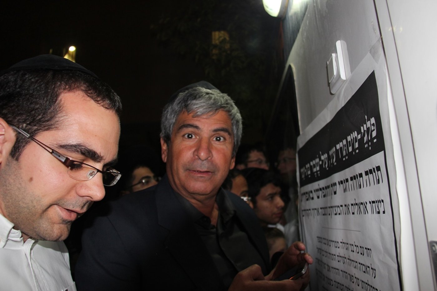 גלרית ענק: אלפים ובראשם גדולי ישראל בניחום אבלים בבית הגר"ע יוסף זצוק"ל