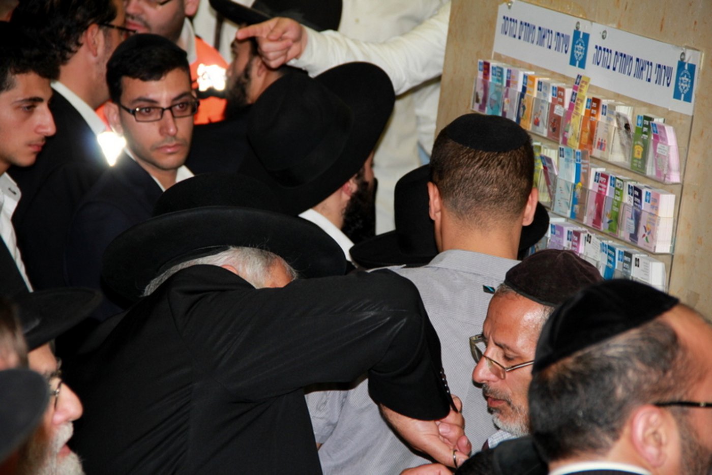 תפילה, ואז 'שמע ישראל' וקריעה: 13 דקות סמוך לחדרו של הרב עובדיה זצוק"ל