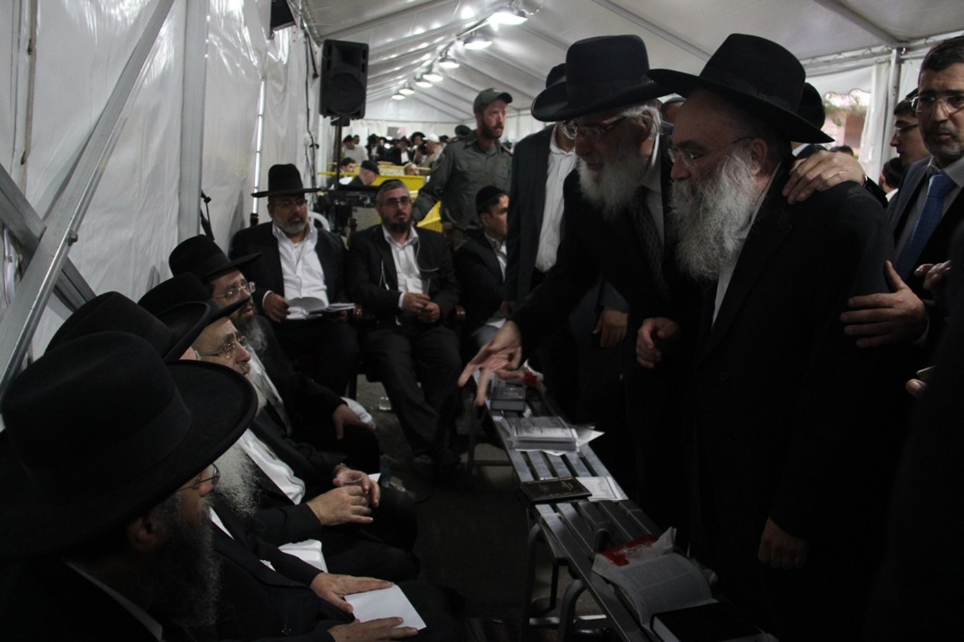 יום שני של ניחום אבלים בהקבלן 45 • צפו בגלרית ענק