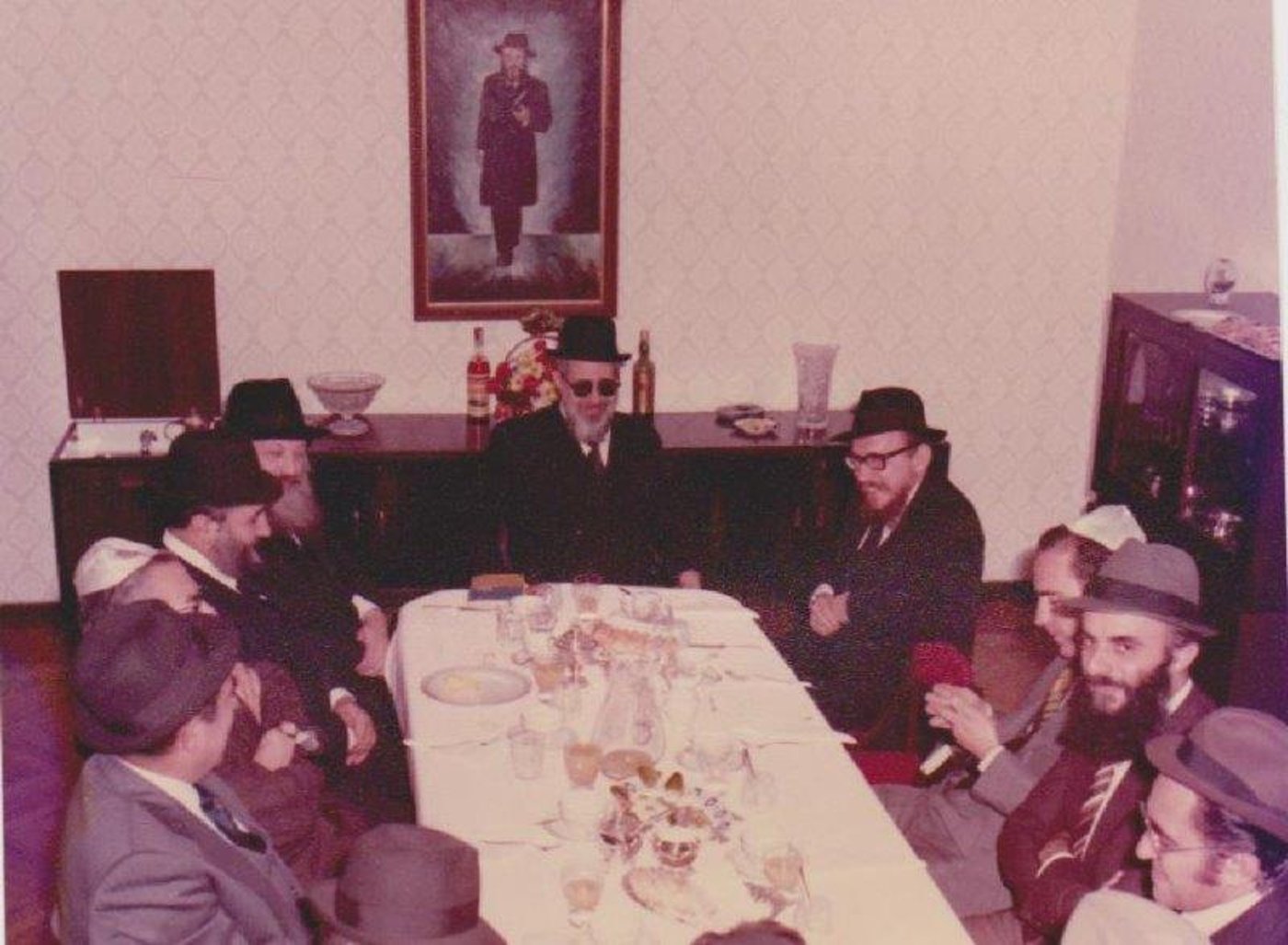 תמונות נדירות: הרב עובדיה יוסף מבקר במילאנו שבאיטליה