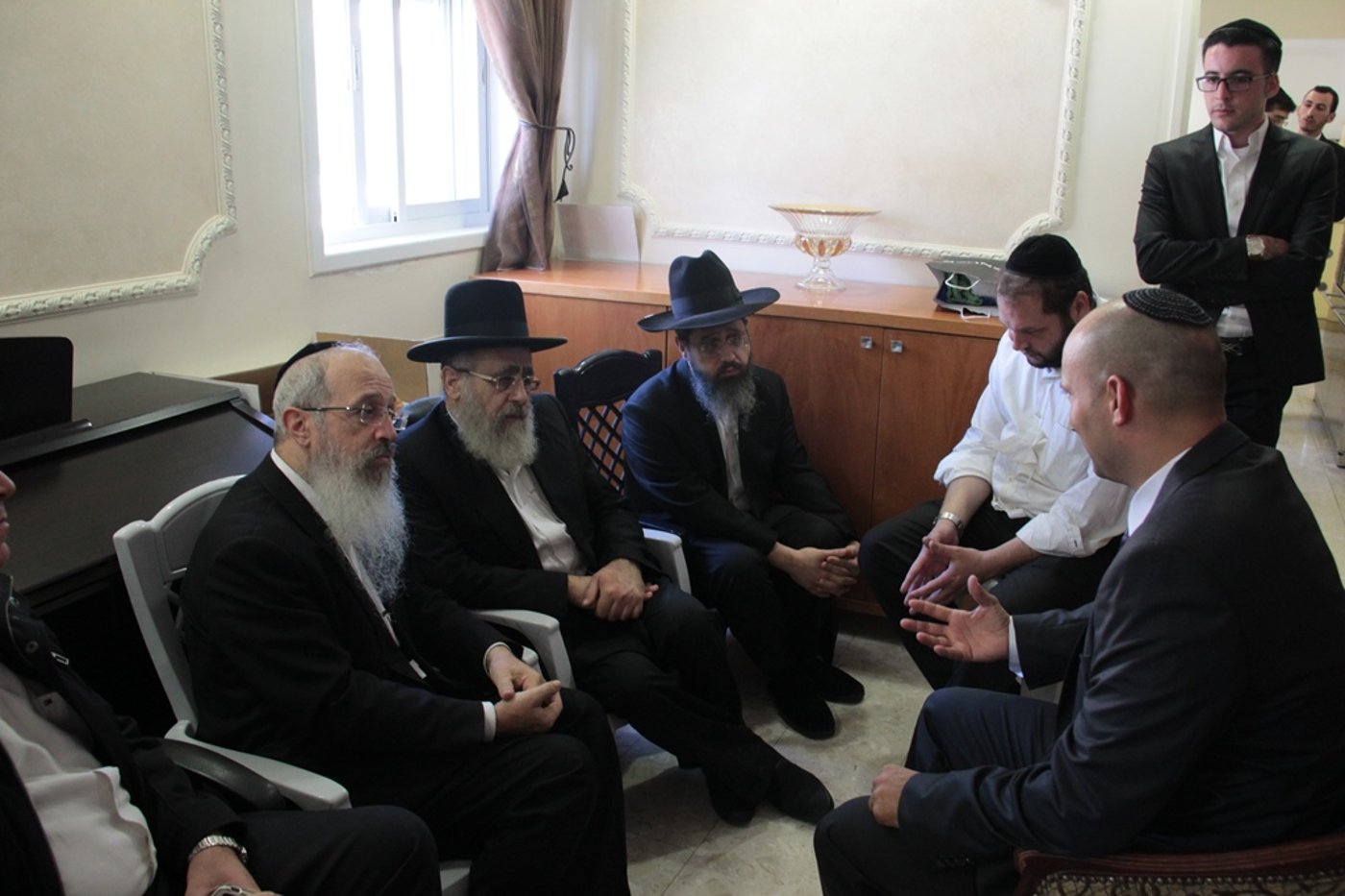 בני מרן הגר"ע יוסף לבנט: אבא מאוד רצה שתבוא אליו