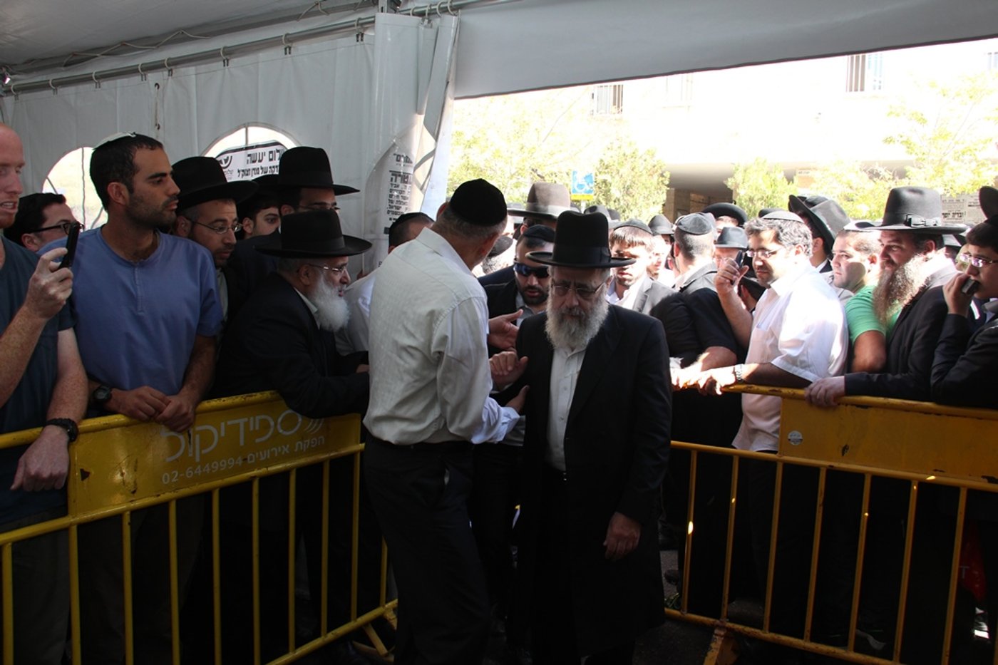 פותחים שבוע בלי מרן הרב עובדיה יוסף • גלריה מהאוהל