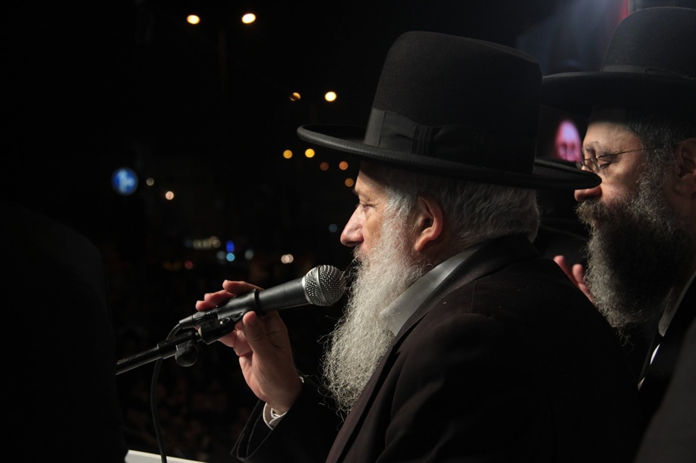 עצרת הרבבות לזכרו של הרב עובדיה • צפו