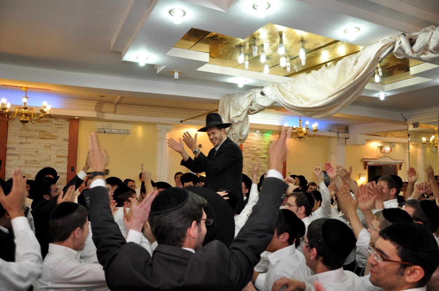 בני תורה חוגגים