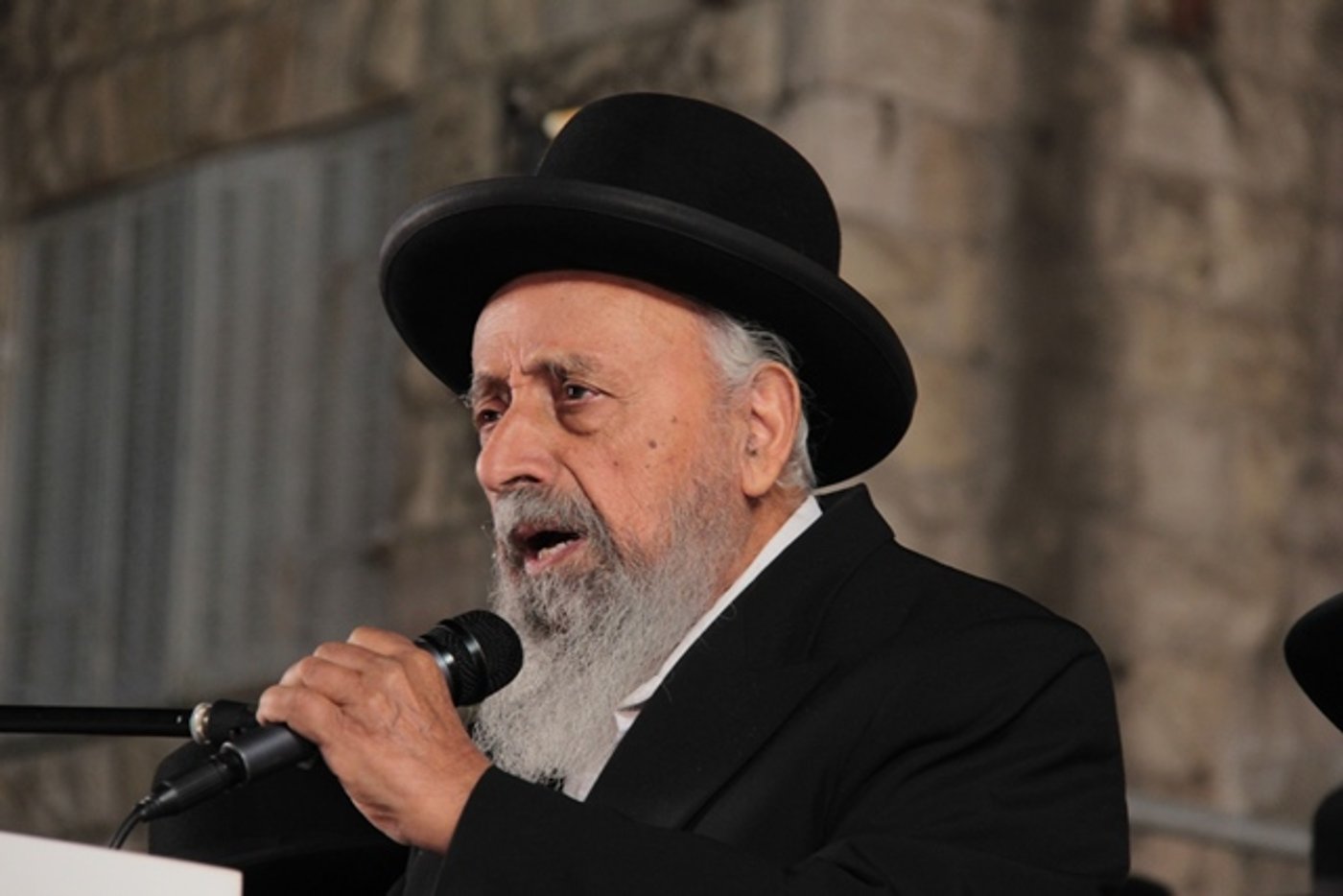 אלפים בעצרת השלושים לפטירת מרן הגר"ע יוסף