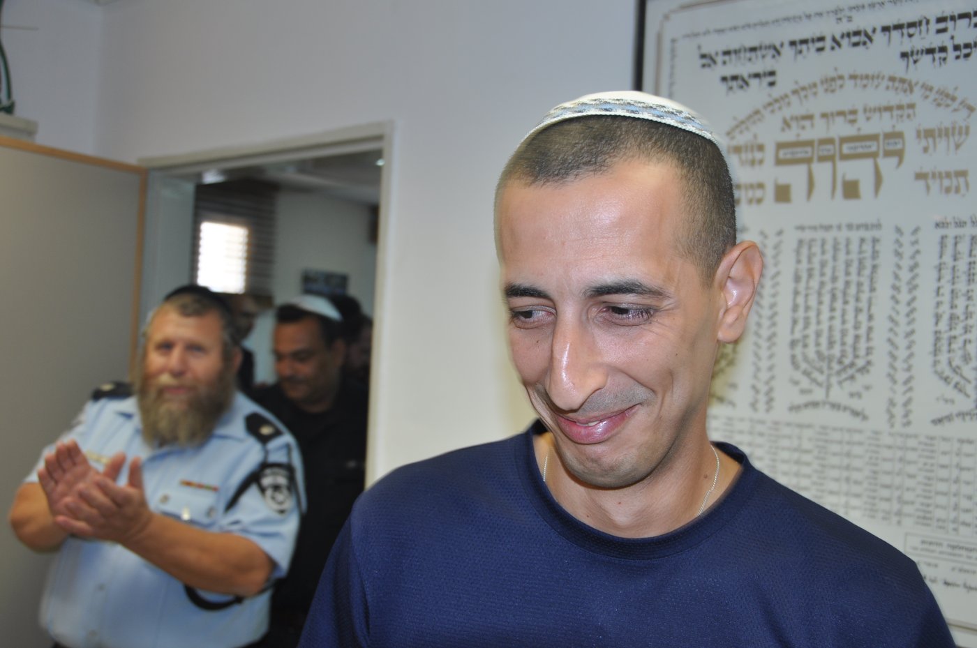 גאב"ד 'העדה' הורה והעציר שוחרר לליל הסדר