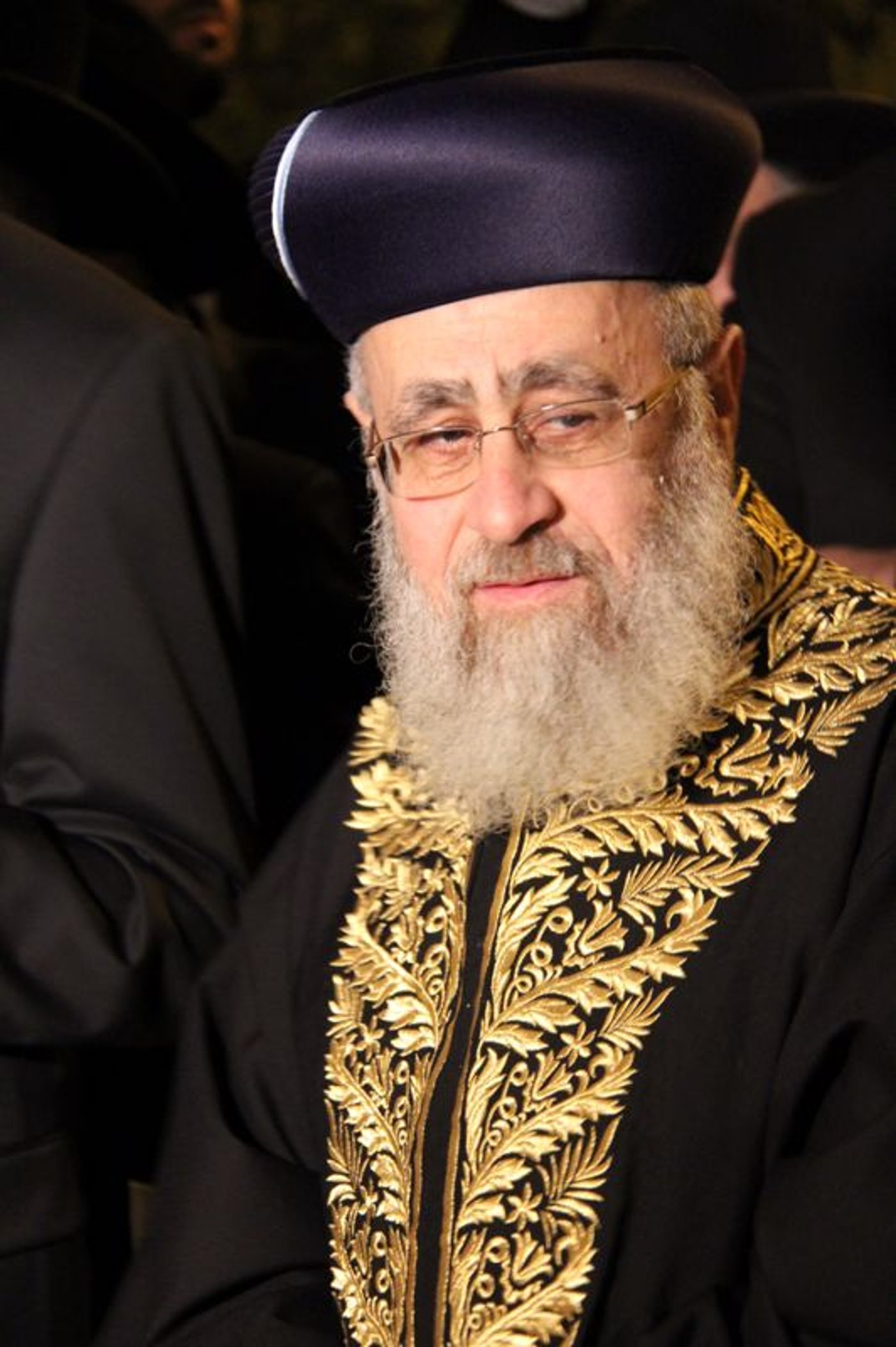 הרב יצחק יוסף מציג: גלימת זהב