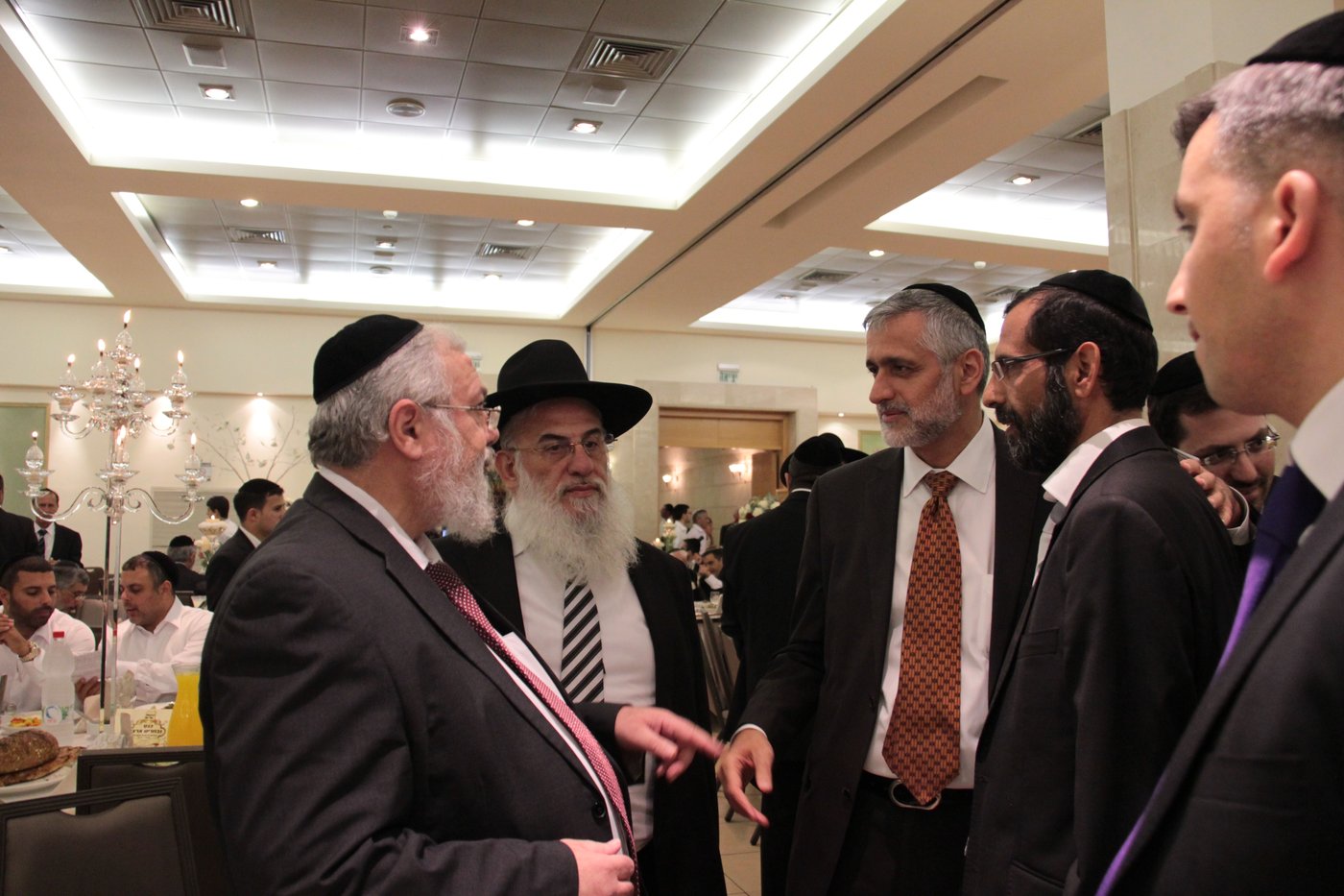 ש"ס מתייצבת מאחורי הרב אברג'ל: "מחזקים את ידיו"