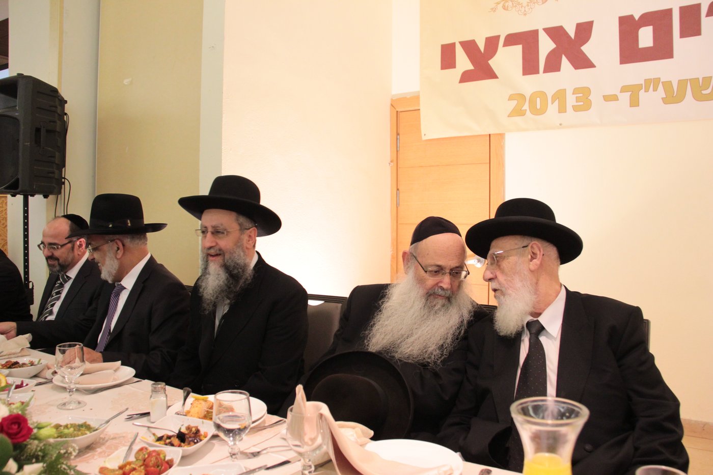 ש"ס מתייצבת מאחורי הרב אברג'ל: "מחזקים את ידיו"