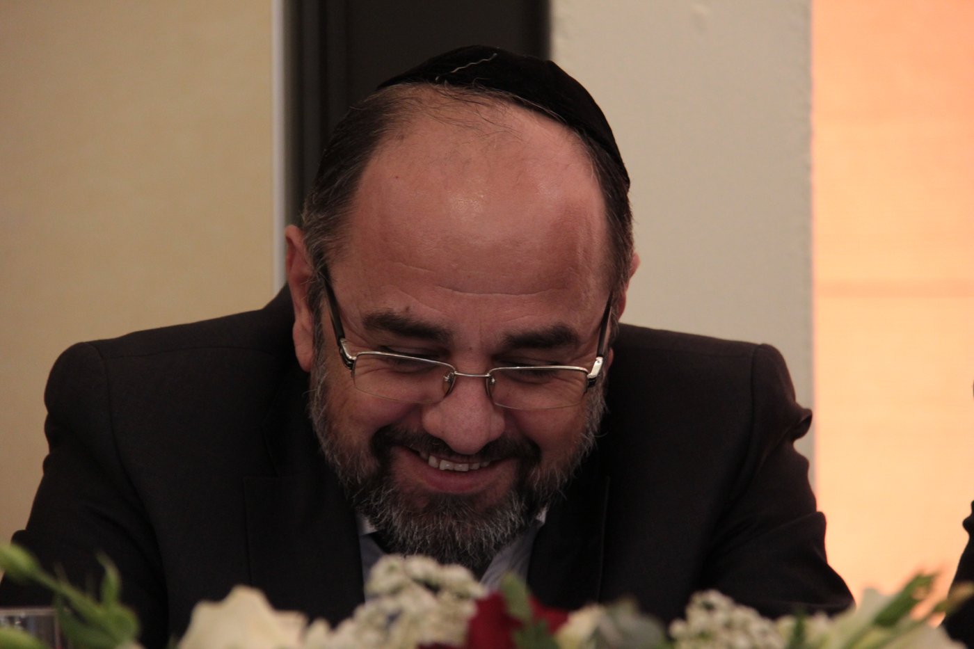 ש"ס מתייצבת מאחורי הרב אברג'ל: "מחזקים את ידיו"