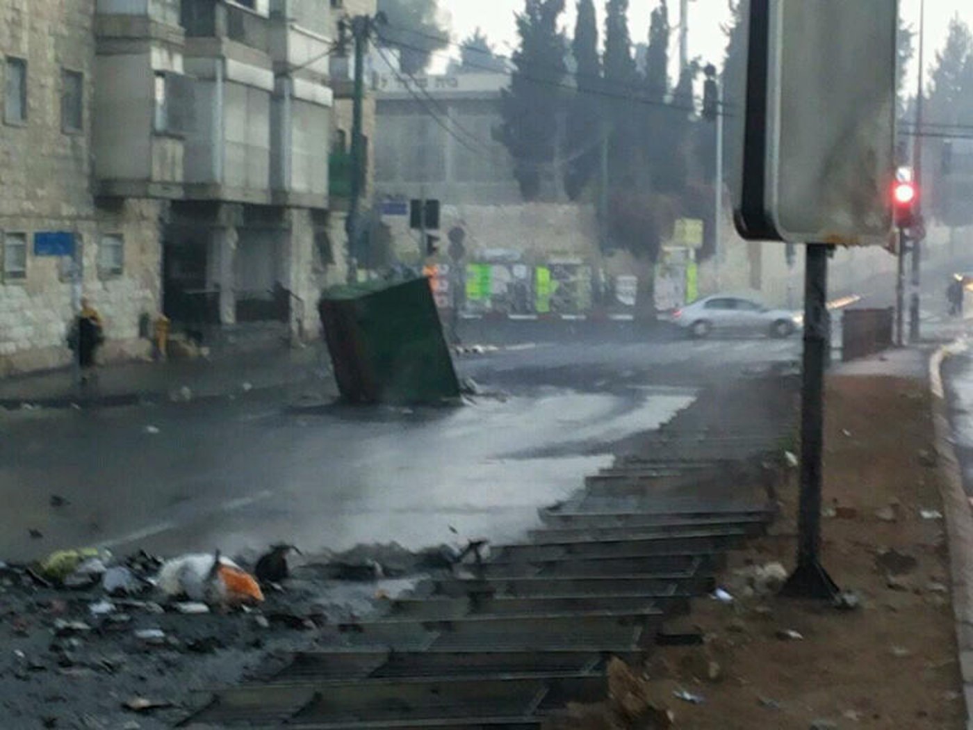 בלב ירושלים: ידויי אבנים, זרנוקי מים ופרשים • וידאו