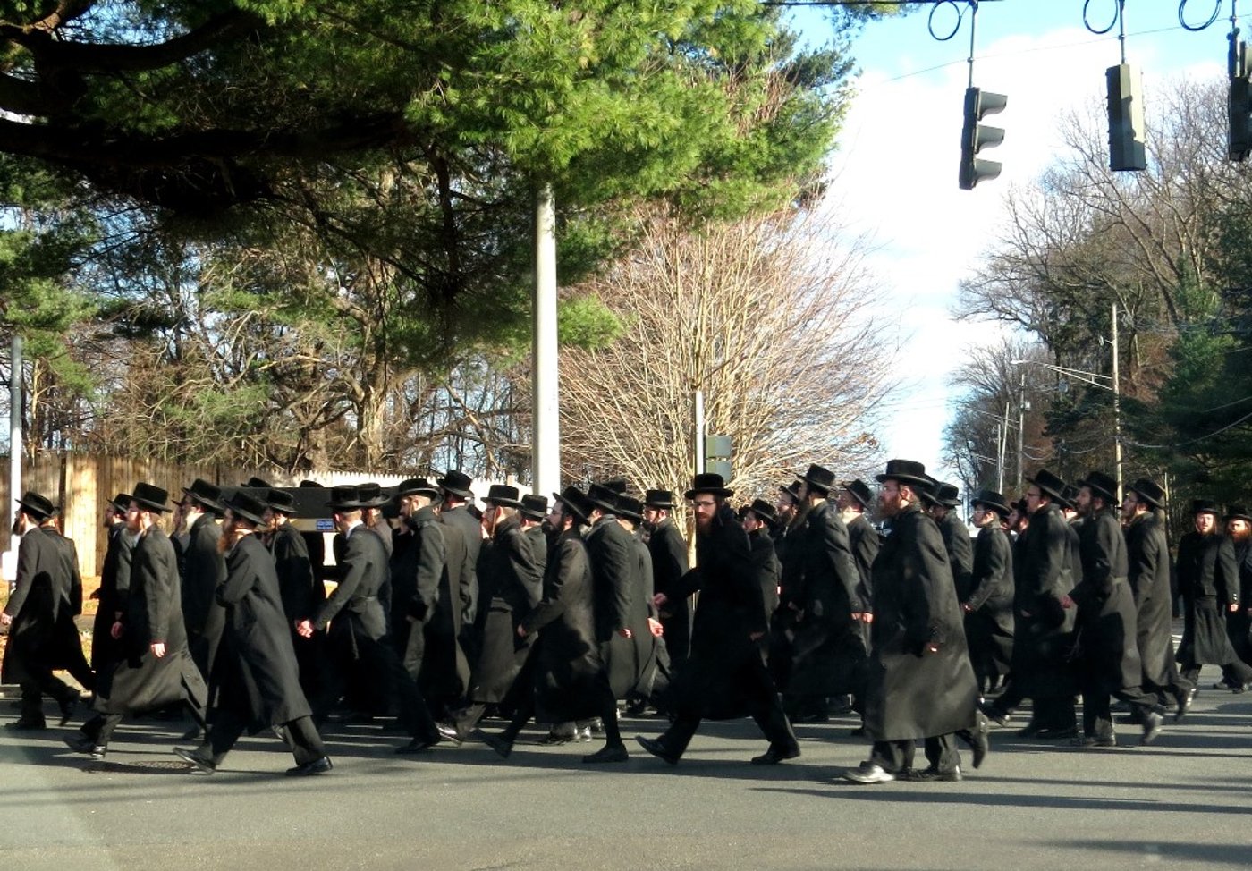 תיעוד דומע: הלווית נינת האדמו"ר מויז'ניץ מונסי
