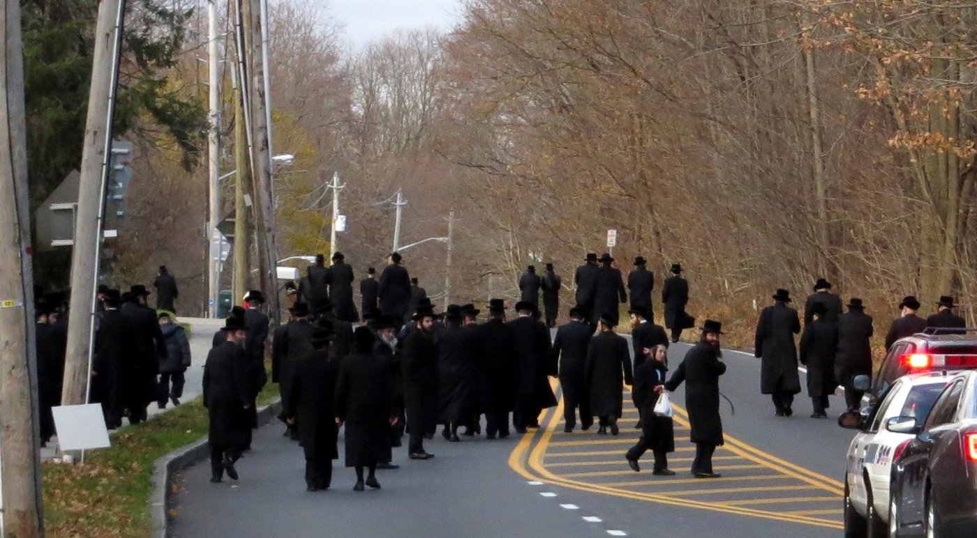 תיעוד דומע: הלווית נינת האדמו"ר מויז'ניץ מונסי