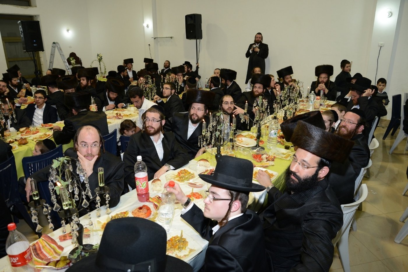 ביתר עילית חגגה: הרב אברהם אייזנבך ומאות לומדים סיימו מסכת