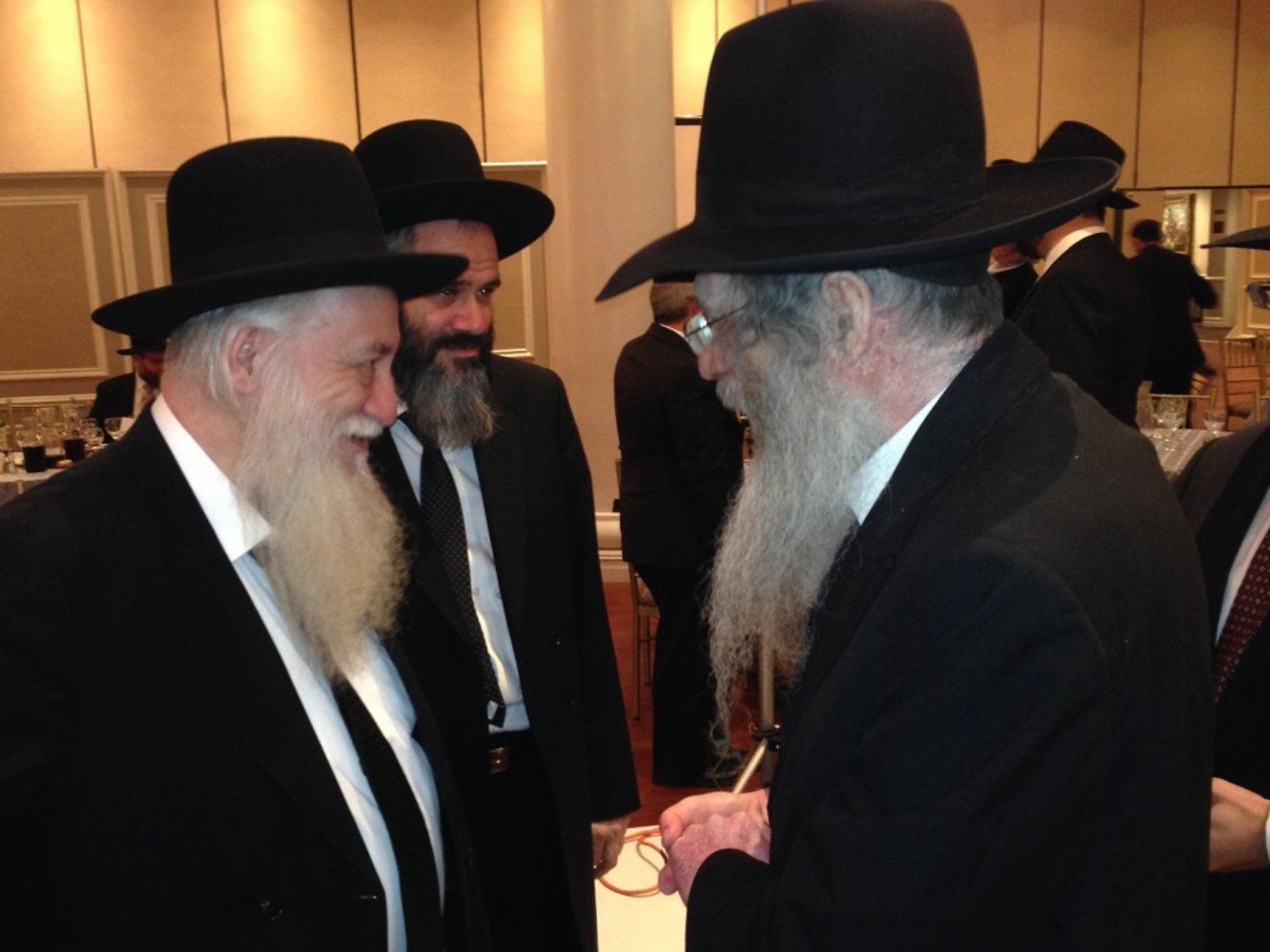 צפו: הדינר המסורתי בניו יורק לטובת ישיבת פוניבז'
