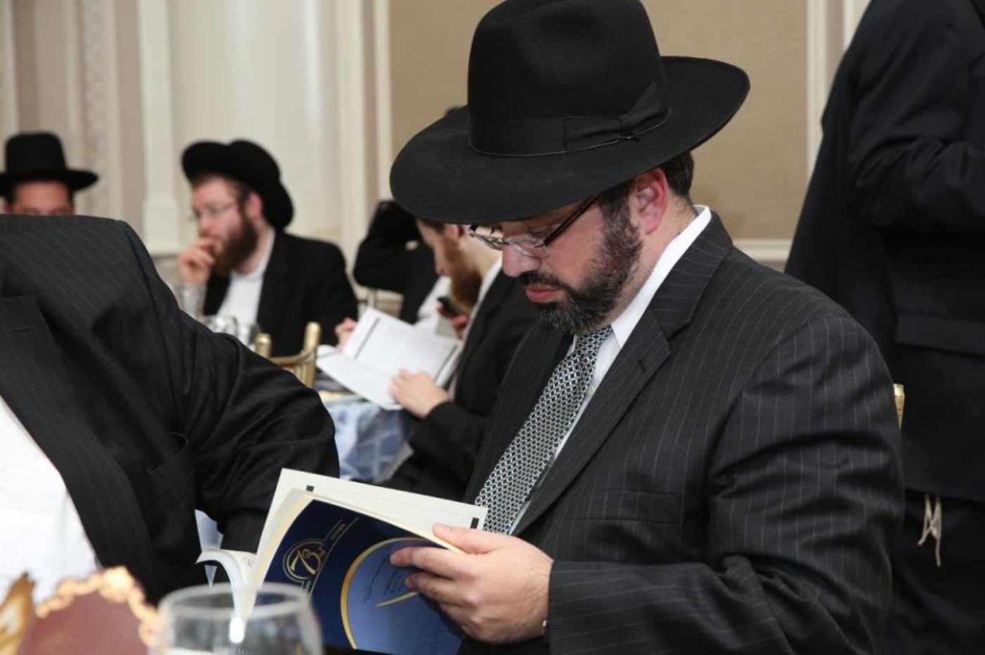 צפו: הדינר המסורתי בניו יורק לטובת ישיבת פוניבז'