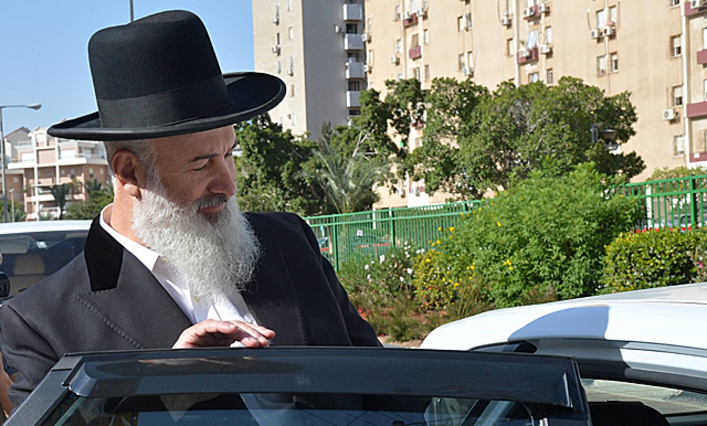 הרב יונה מצגר