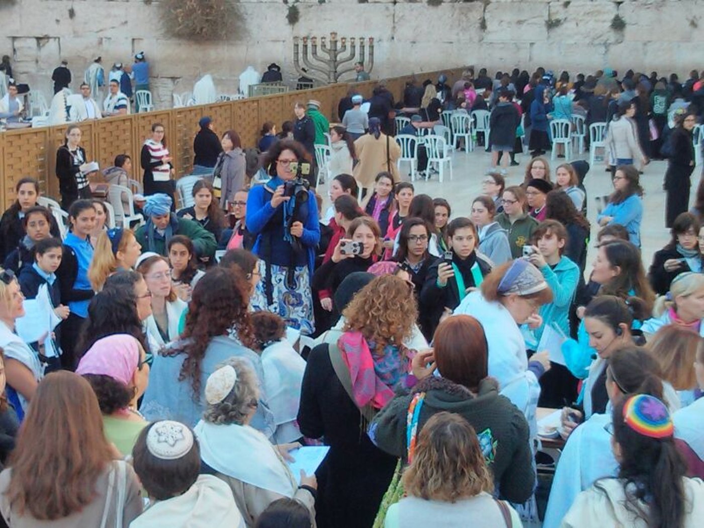 למרות הבקשות: נשות הפרובוקציה הגיעו לכותל