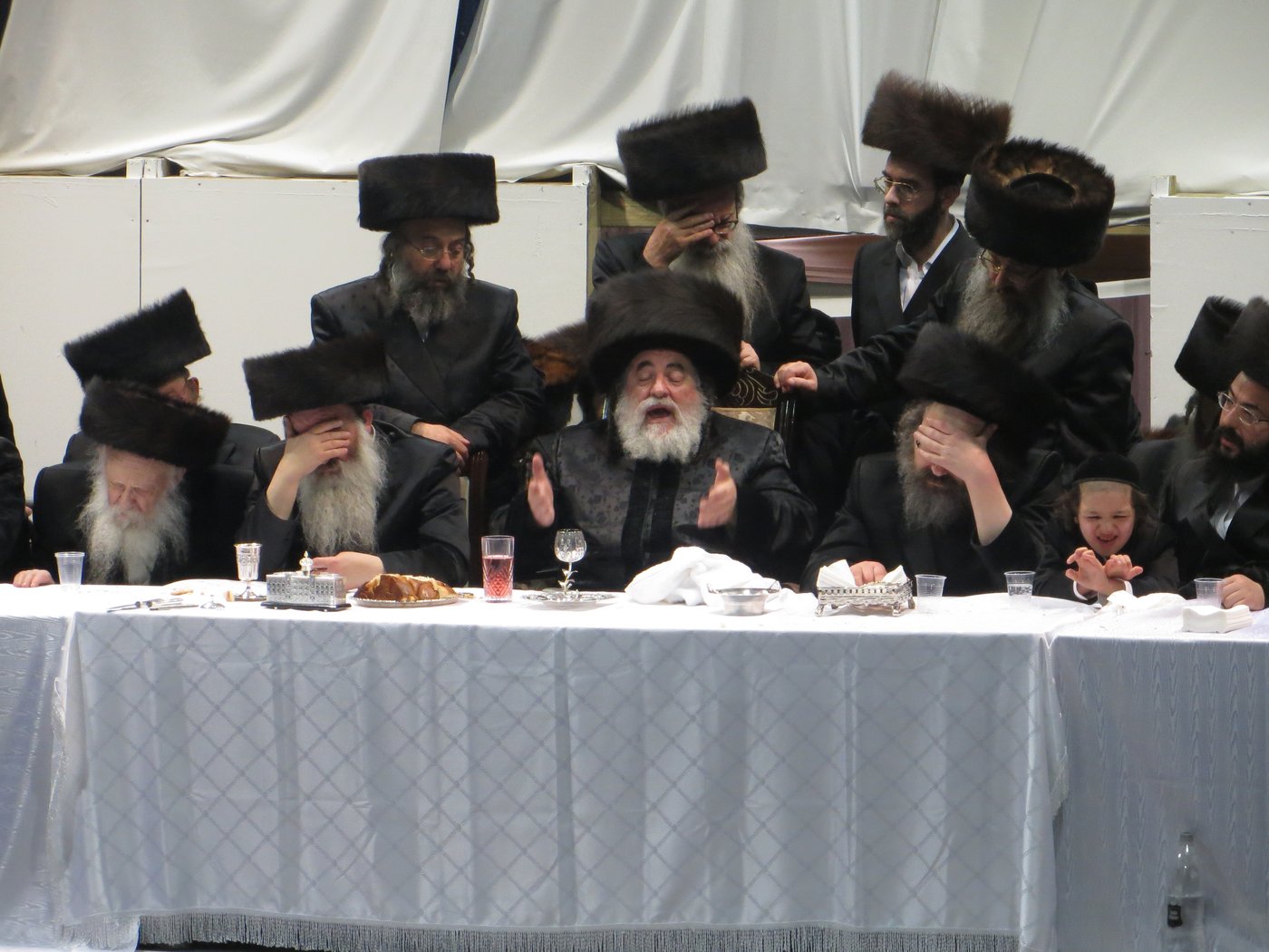 האדמו"ר מויז'ניץ בלונדון • גלריה