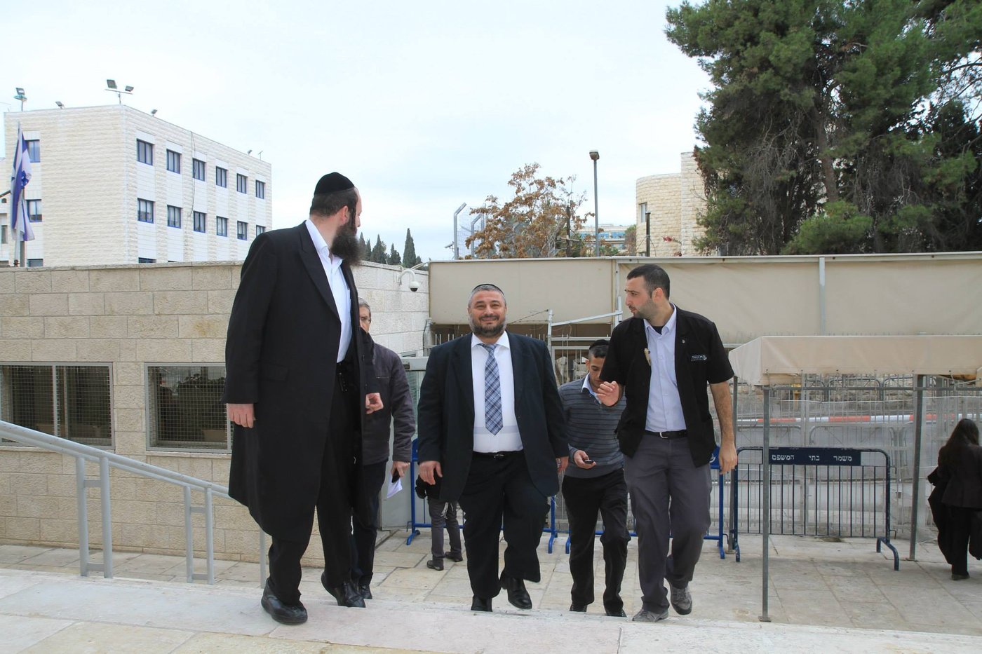 ביהמ"ש הורה להעביר את חומר החקירה בתוך יומיים
