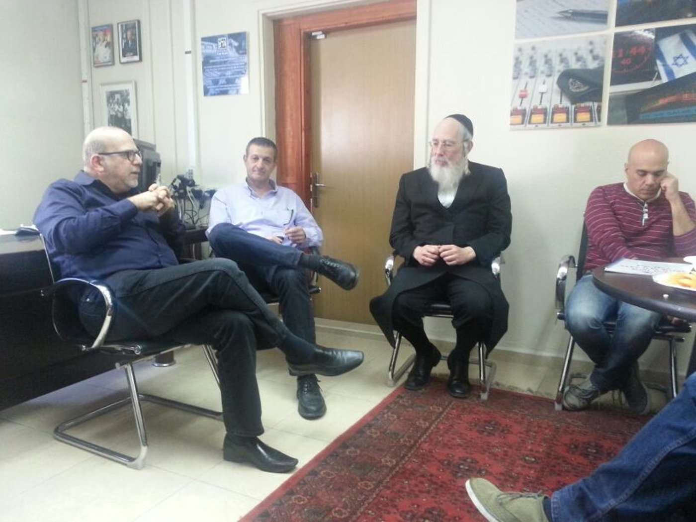 אייכלר ביקר בגלי צה"ל: עיתונאי אובייקטיבי? אין חיה כזאת