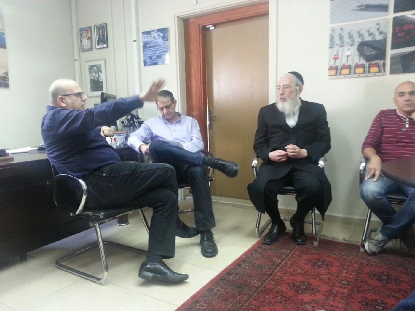 אייכלר ביקר בגלי צה"ל: עיתונאי אובייקטיבי? אין חיה כזאת