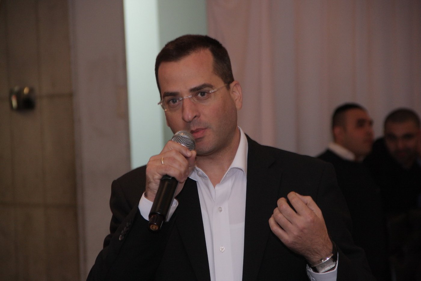 צפו: חגיגת יום הולדת לאלי ישי