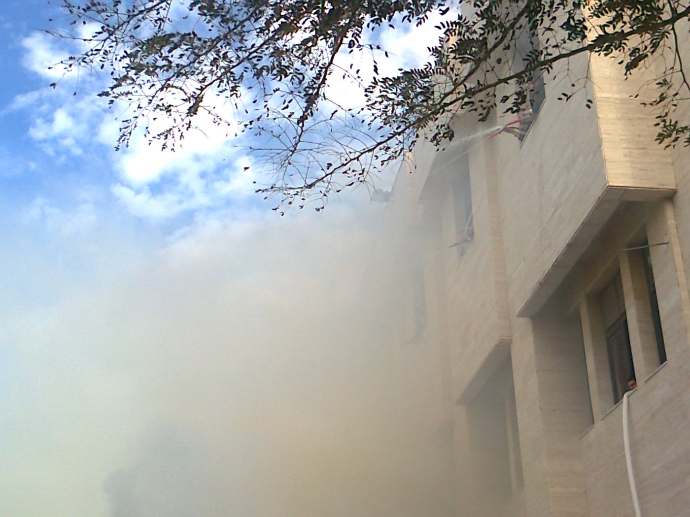 האדמו"ר מצאנז: "כשיש שריפה נשרפות קליפות רבות"