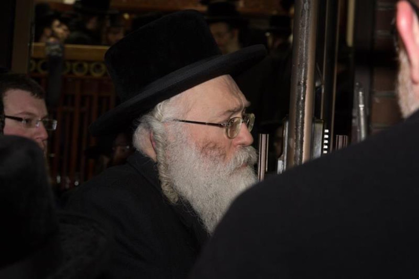 גלריה: בורו פארק ליוותה את הגאון רבי אברהם חיים שפיצר למנוחות