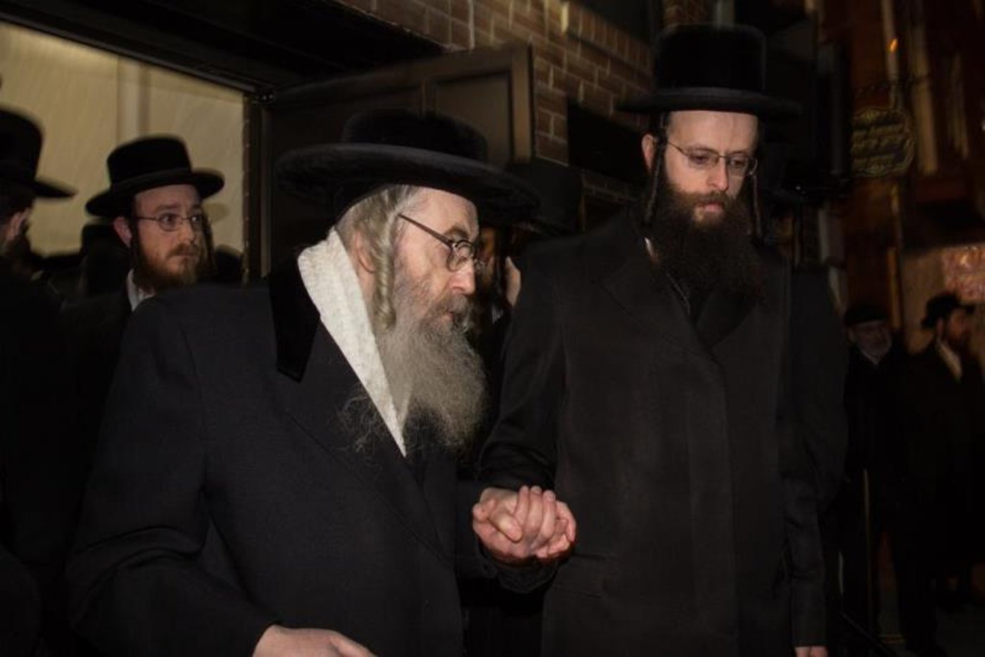 גלריה: בורו פארק ליוותה את הגאון רבי אברהם חיים שפיצר למנוחות