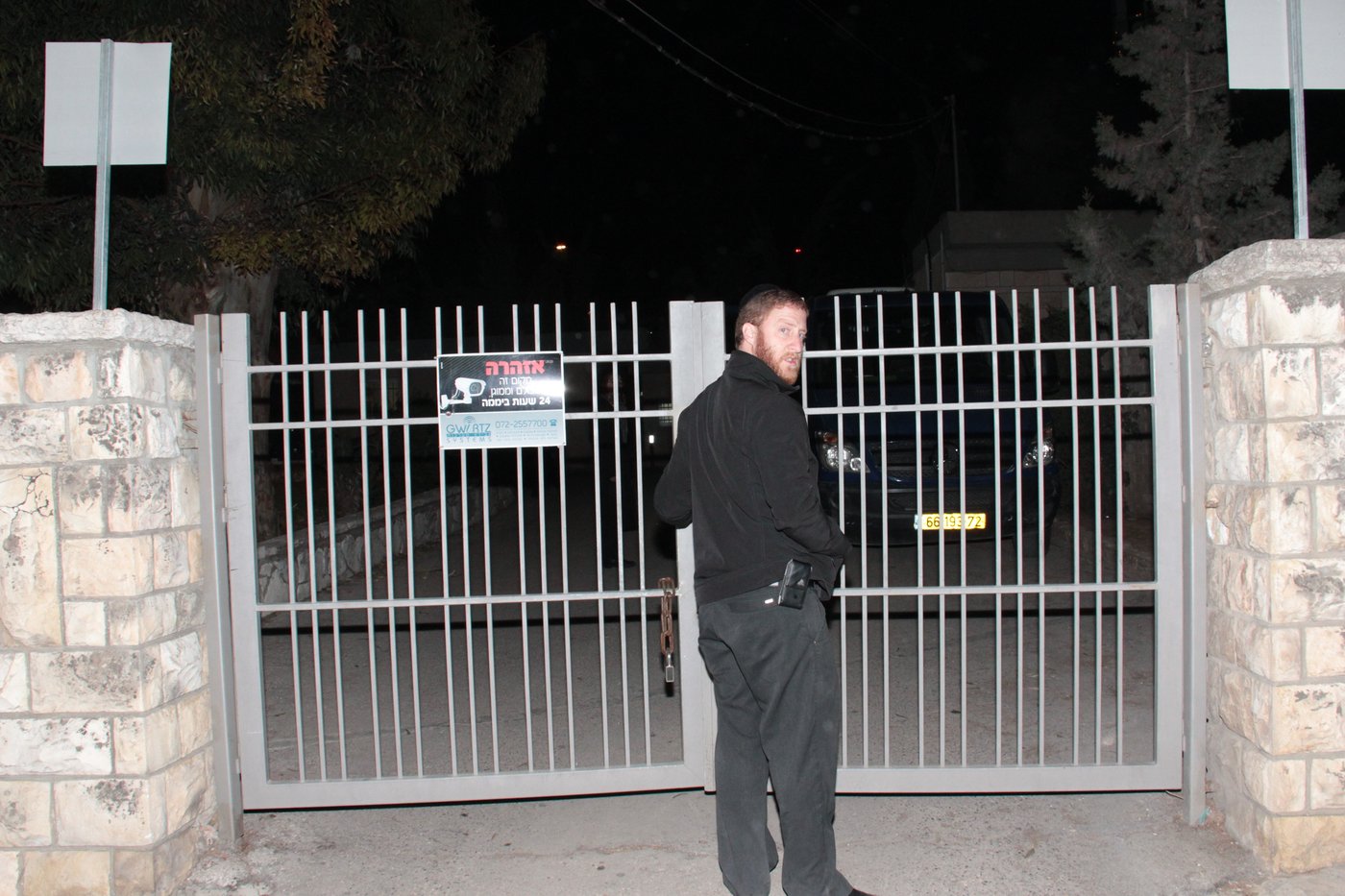 המצור על ציון הגר"ע יוסף: כך נבלמו המתפללים • צפו