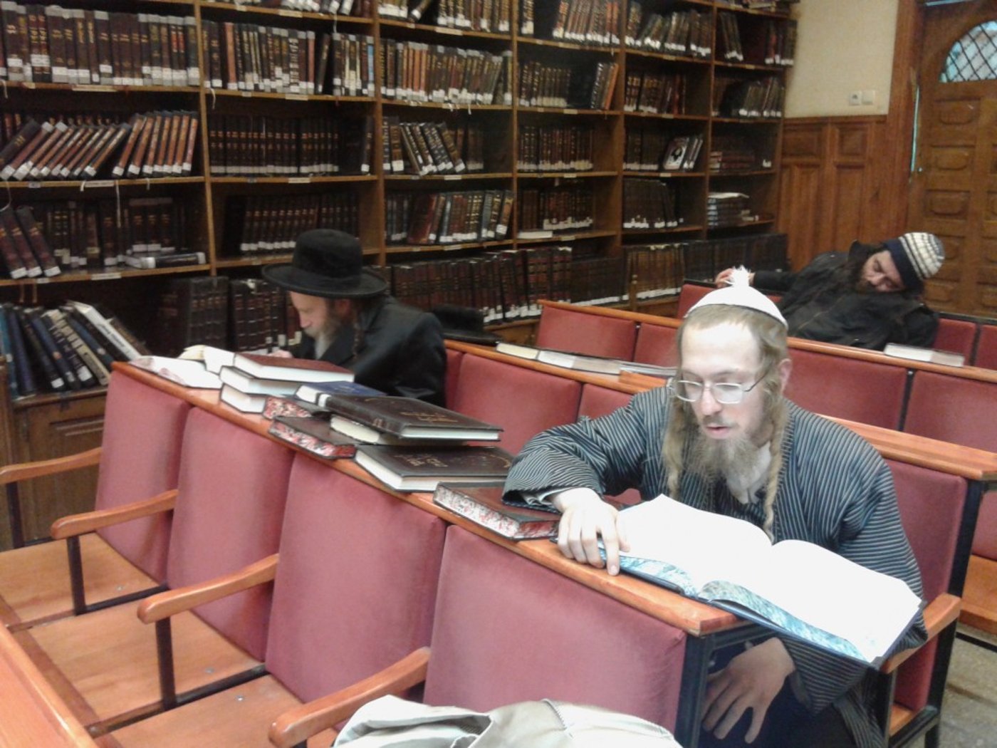 תמונות: הגרי"מ מורגנשטרן באומן