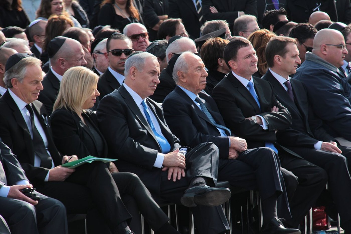 האשכבה: הרבנים הראשיים נשאו תפילה בשירת הזמרת