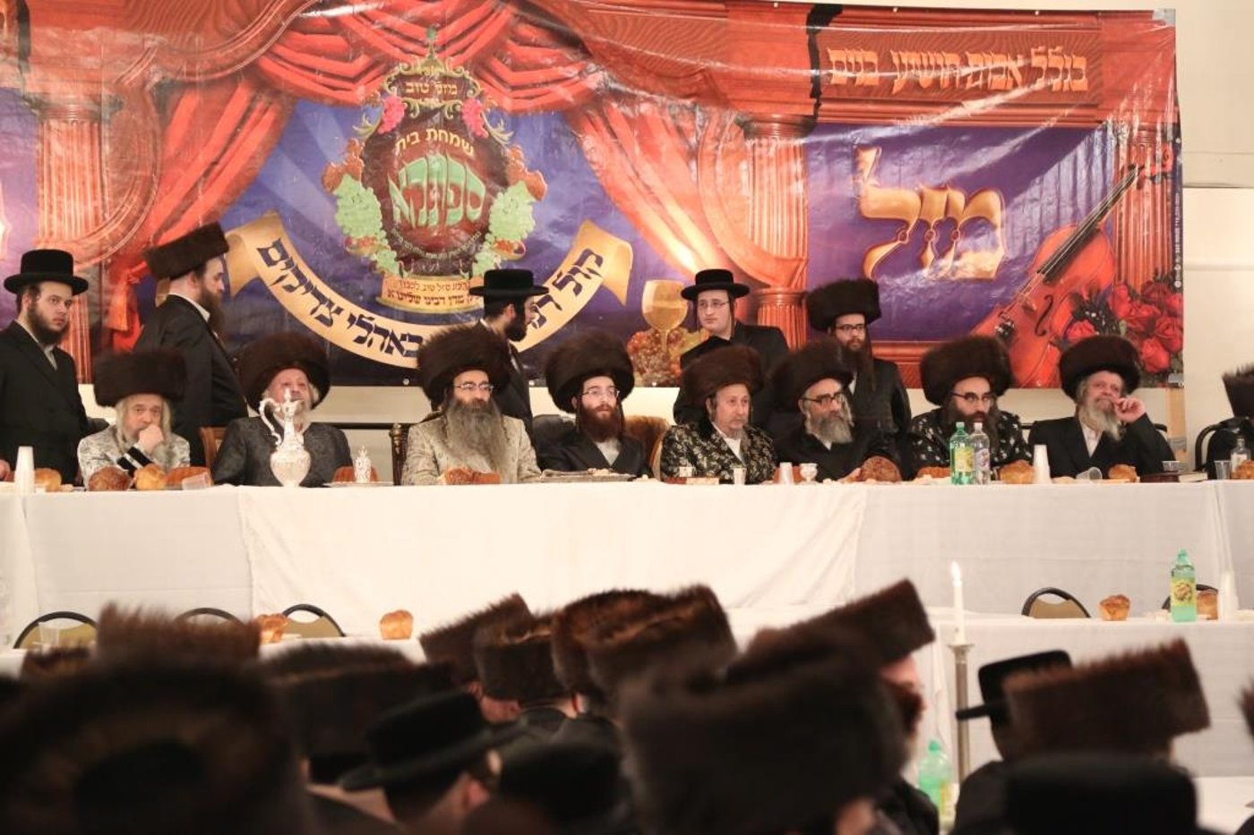 בורו פארק: אדמו"רים ורבנים בפארשפיל לבן האדמו"ר • גלריה