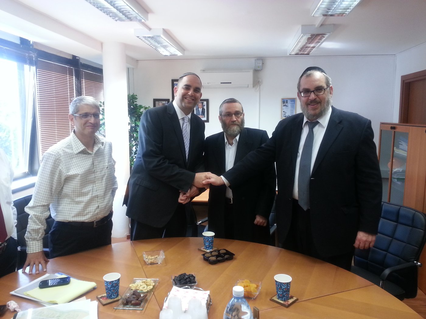 אחיסמך: גפני ואשר נפגשו עם רביבו