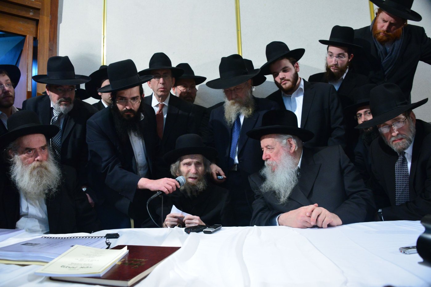 הגראי"ל שטיינמן: "ללא תורה הבריאה תגיע למצב של חורבן"