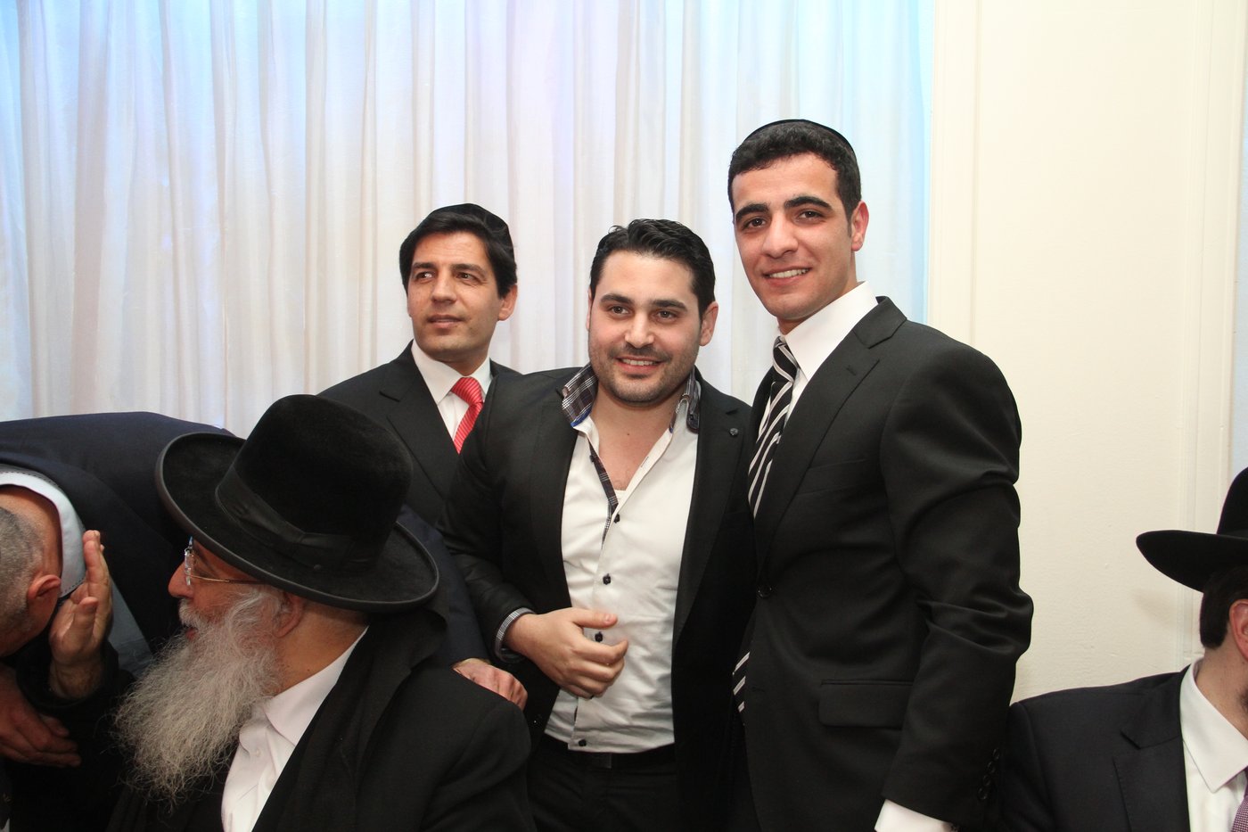 גלריה: ישי כהן התחתן, כולם באו לאחל מזל טוב
