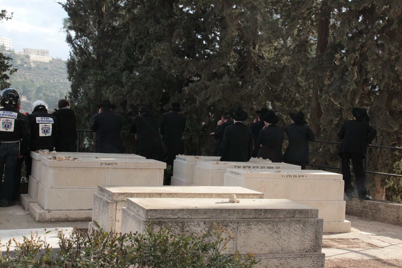 תיעוד: הלווית האחיות אביגיל ויעל גרוס