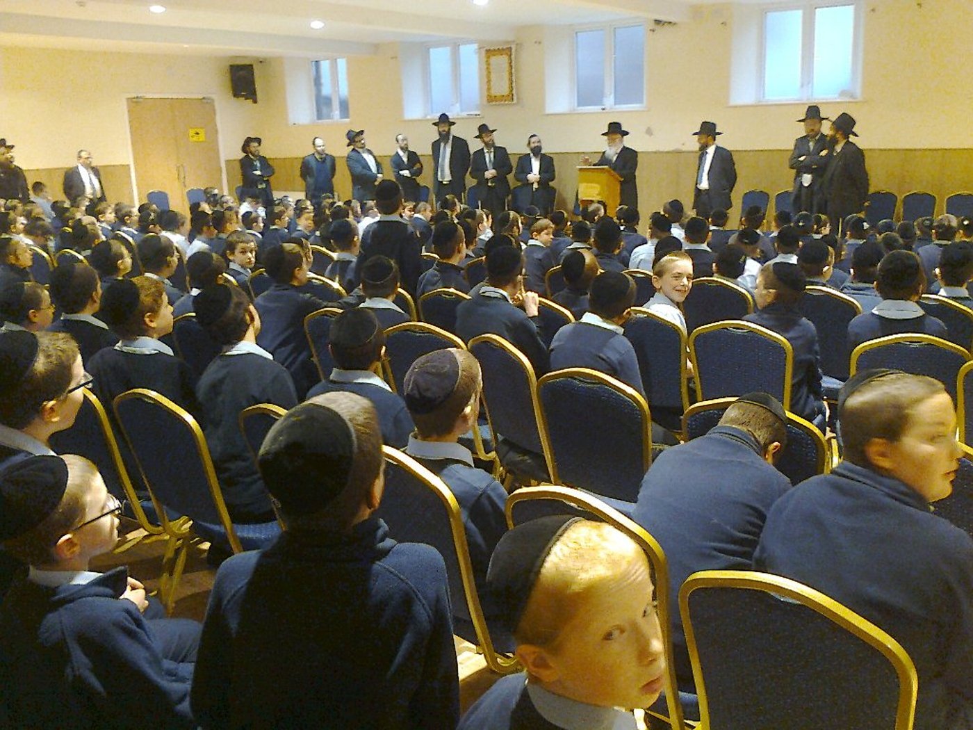 תיעוד: הרב ברוך דב פוברסקי בביקור באנגליה