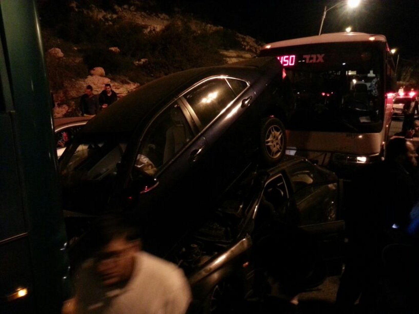 תאונה קשה בכביש 1, שישה נפצעו קל; "היו יכולים להיות כאן הרוגים"