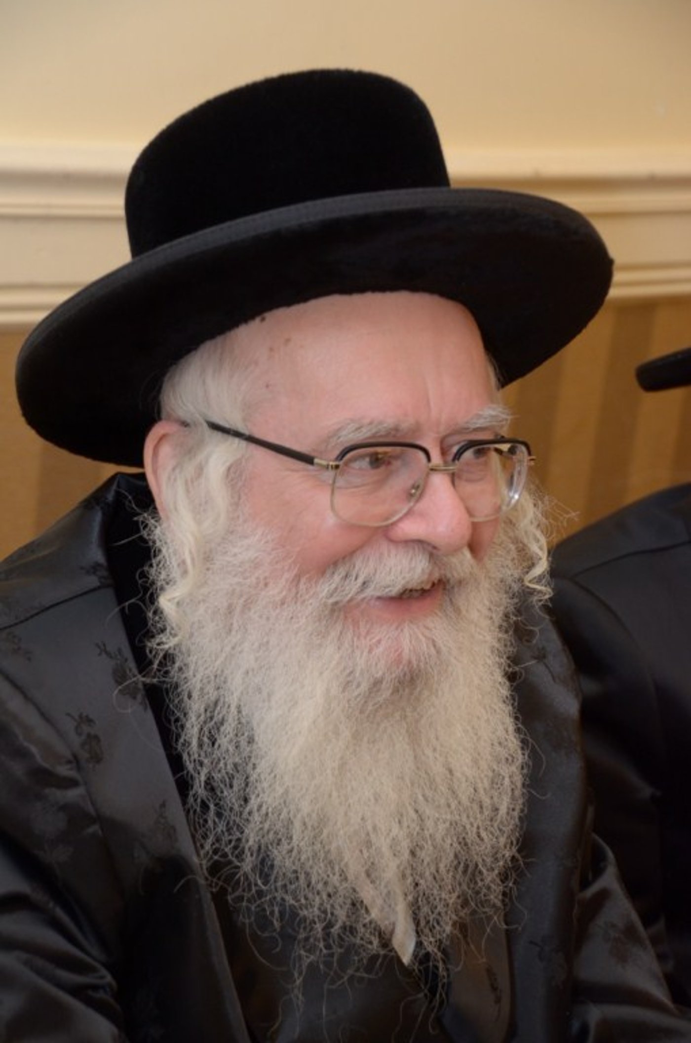 צפו בגלריה: המוהרא"ש מיבניאל חוגג אירוסין לנכדה