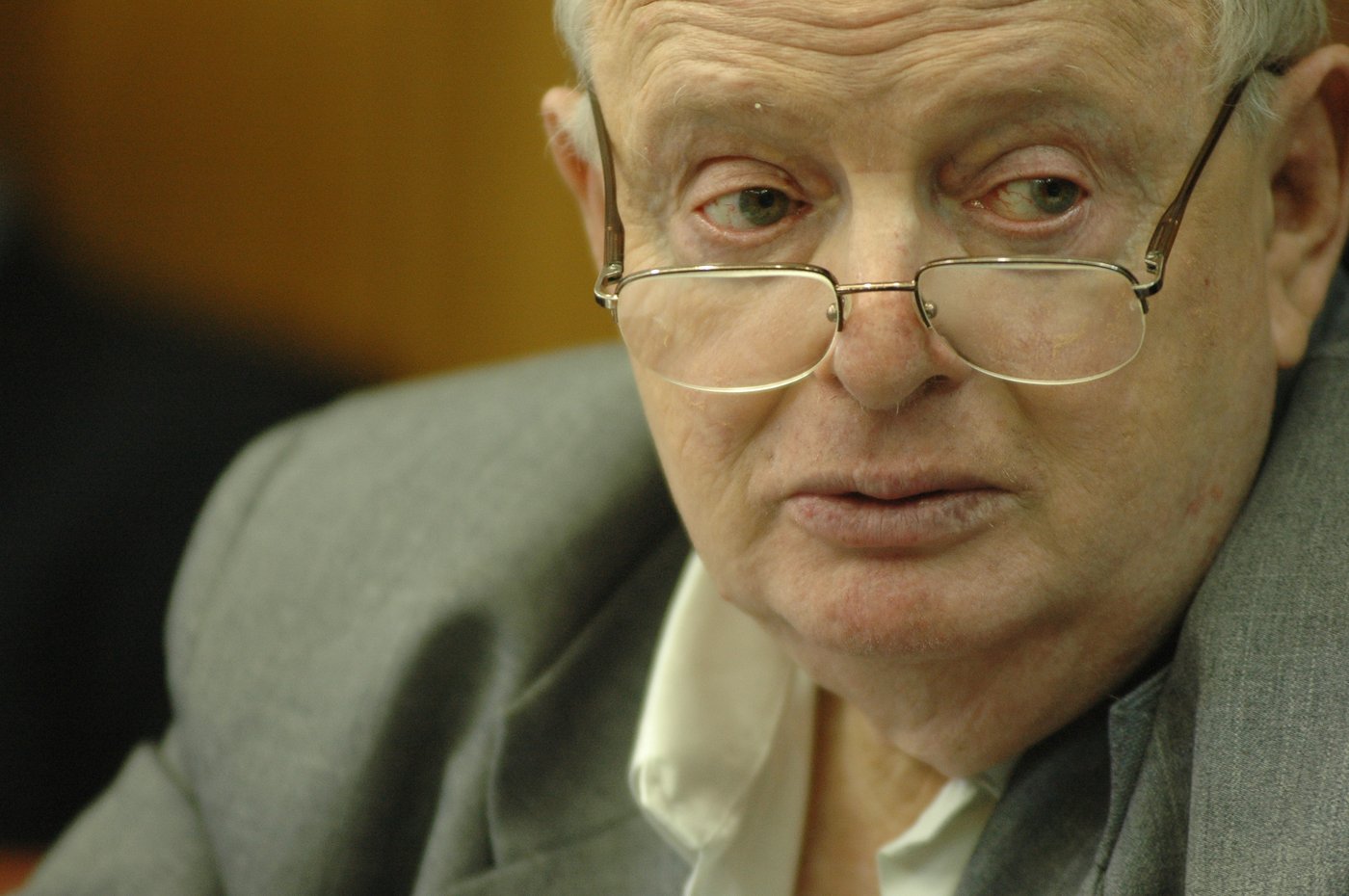 "אביך 'גאה בך' על מלחמתך בקודשי ישראל", טומי לפיד