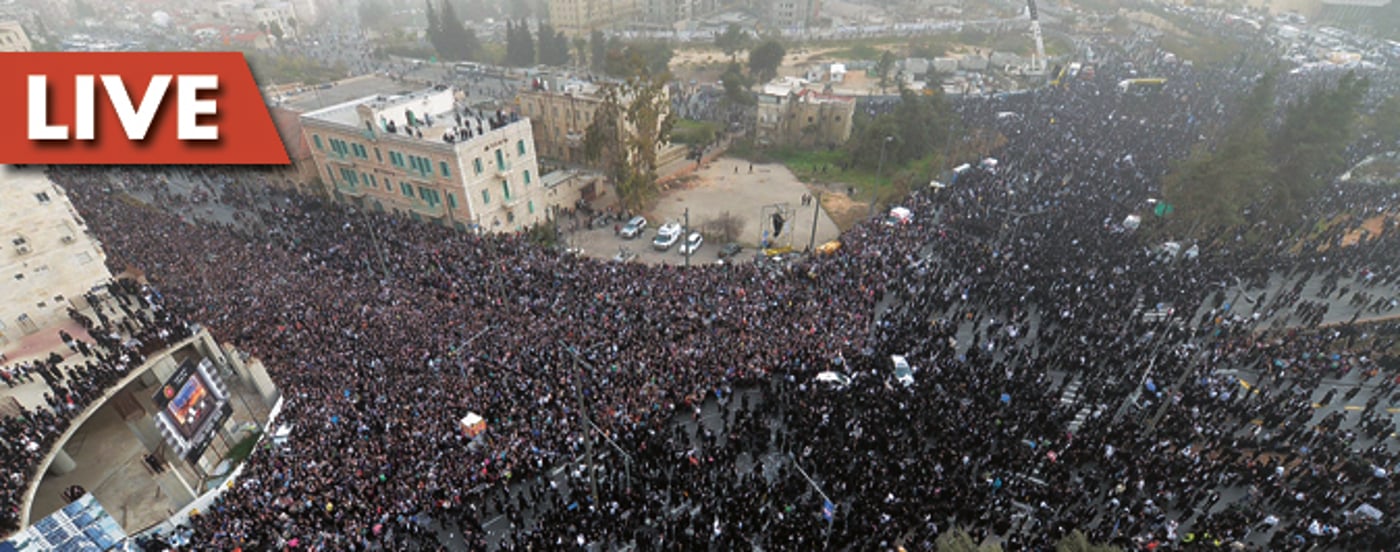 600 אלף איש בירכו יחד: "ברוך... חכם הרזים" • שידור חי