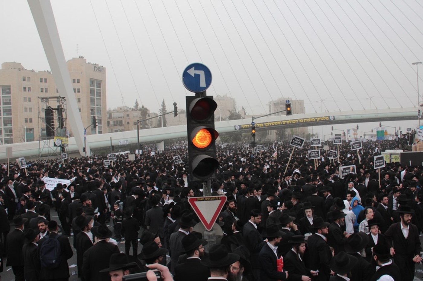 מאות אלפים בירושלים: כן לעולם התורה, לא לצבא • תיעוד ענק
