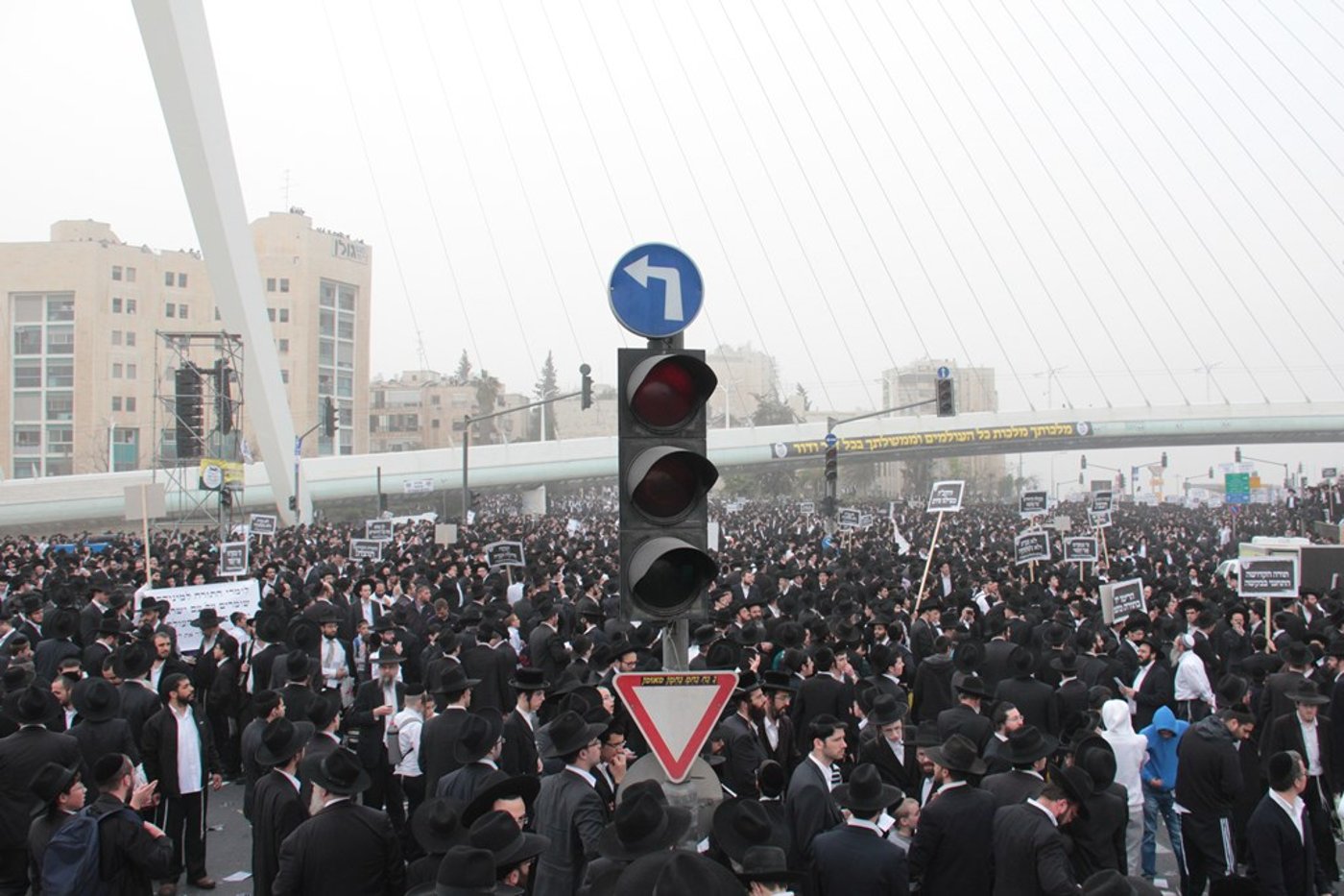 מאות אלפים בירושלים: כן לעולם התורה, לא לצבא • תיעוד ענק