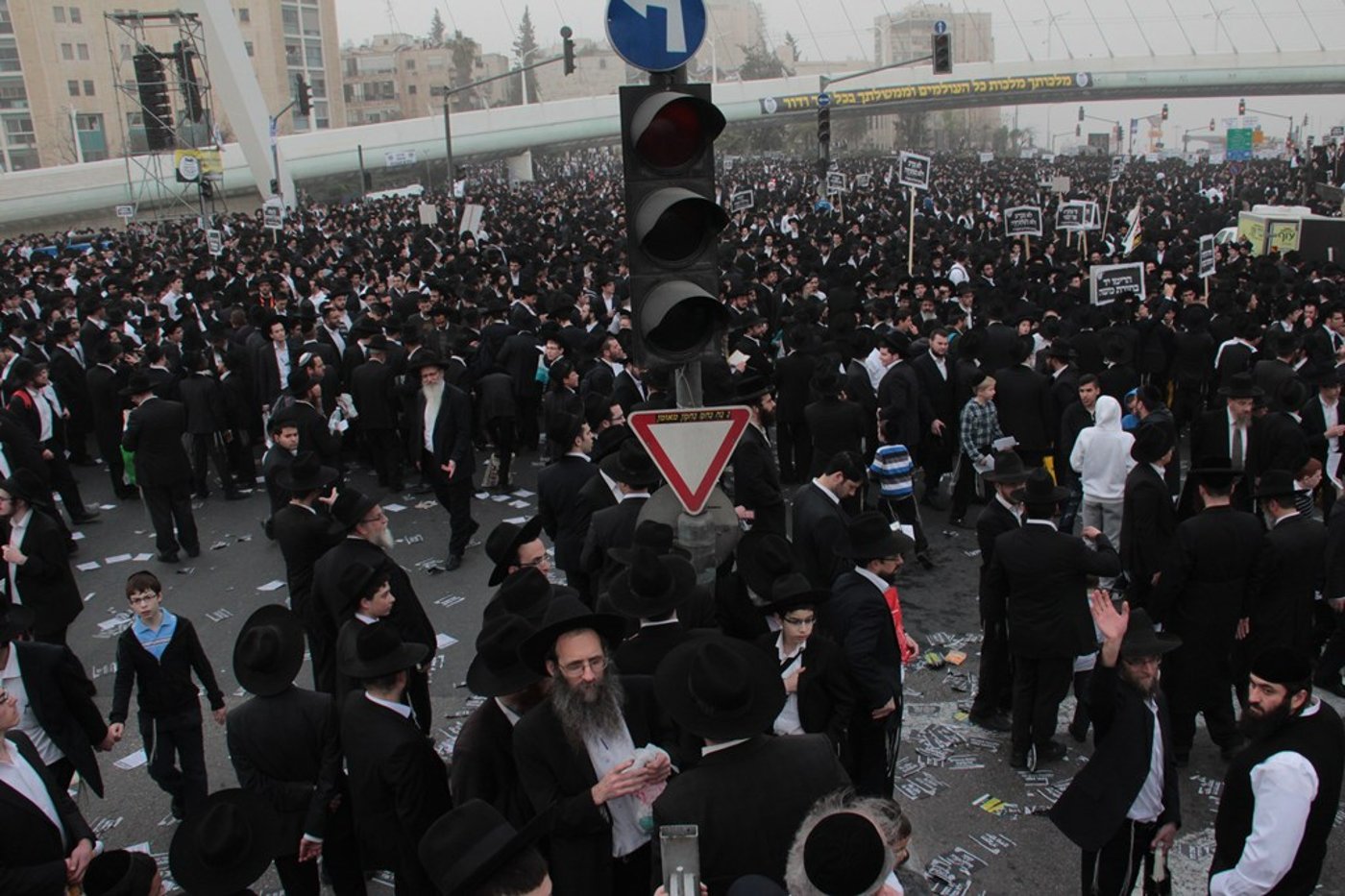 מאות אלפים בירושלים: כן לעולם התורה, לא לצבא • תיעוד ענק