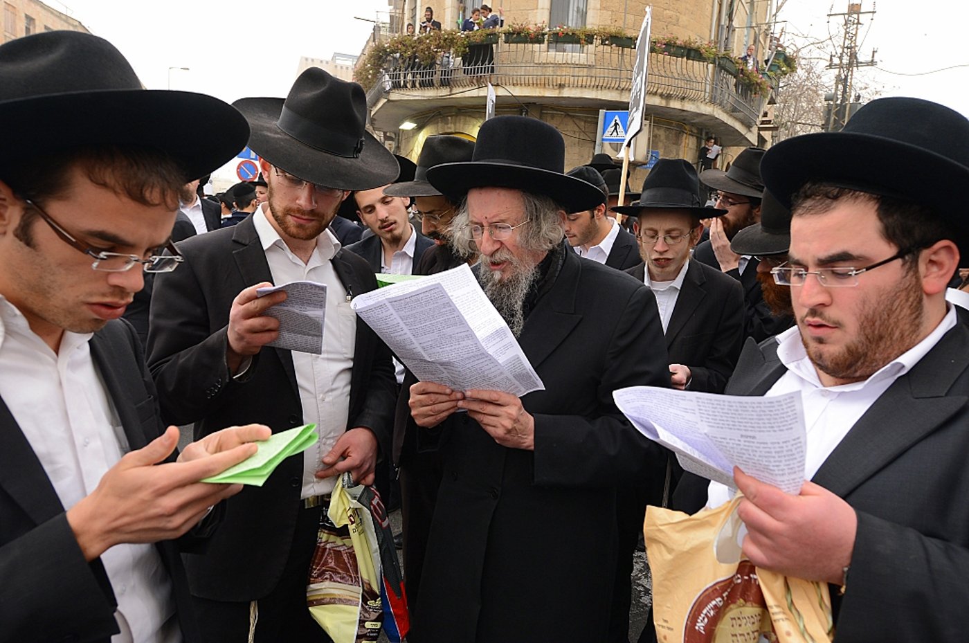 שישים ריבוא התאחדו נגד רדיפת לומדי התורה • גלריה מסכמת