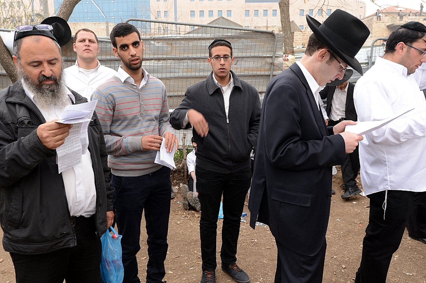 שישים ריבוא התאחדו נגד רדיפת לומדי התורה • גלריה מסכמת